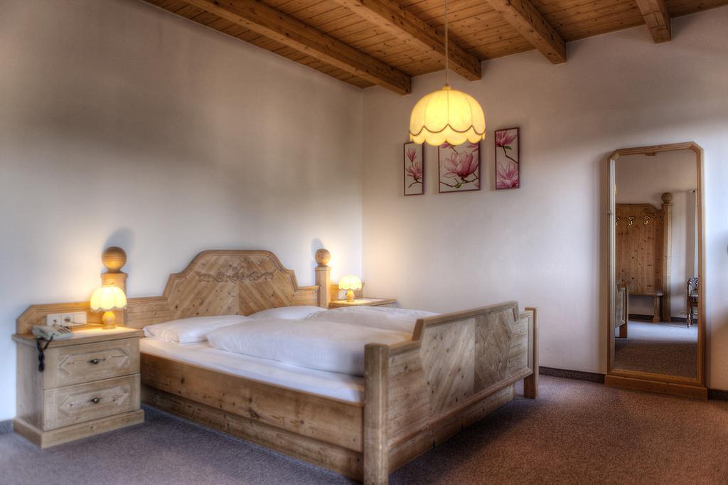Pension Panorama Monguelfo-Tesido / Welsberg-Taisten ภายนอก รูปภาพ